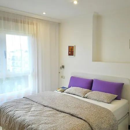 Views And Location, We Have It! Appartamento